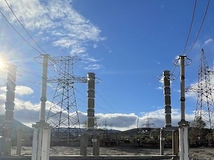 «ФСК ЕЭС» установила новый трансформатор напряжения на подстанции 330 кВ «Мончегорск» в Мурманской области