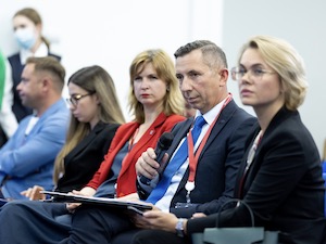 ВЭФ-2022: Вадим Байбак рассказал о подготовке квалифицированных кадров в системе АО «Восточный Порт» для экономики Приморья