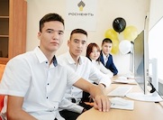 «РН-Уватнефтегаз» организовал компьютерный класс в школе Тюменской области