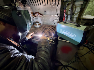 Новосибирская ГЭС поддерживает юных техников