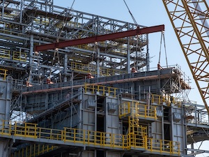 На Амурском ГХК приступили к сборке конвекционных модулей печей пиролиза