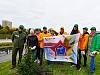 Угольщики СУЭК высадили хвойные деревья на набережной реки Кача в Красноярске