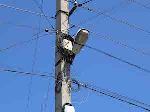 «Россети Новосибирск» зафиксировали нелегальные подвесы оптоволокна на 22 тысячах опор ЛЭП