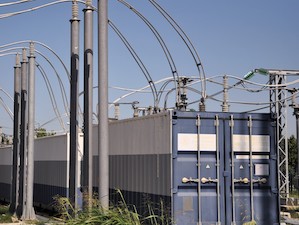 «Россети» протестирует системы плавок гололеда на 84 линиях электропередачи в Поволжье