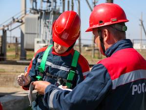 «Астраханьэнерго» отремонтировало в Ахтубинском районе 14 подстанций 35-110 кВ