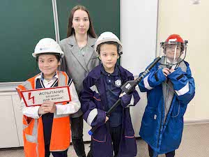 «Россети Новосибирск» поздравили около 170 первоклассников с Днем знаний