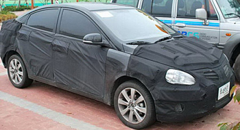 Hyundai тестирует новый Accent