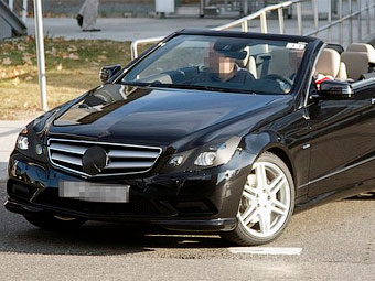 Кабриолет Mercedes-Benz E-Class приступил к финальным тестам