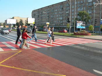 Водителей заставят ездить с включенными фарами