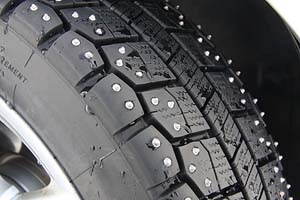 Госдума будет рассматривать вопрос о запрете шипов