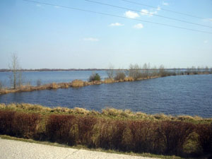 На Чернобыльский водоем приехали эксперты