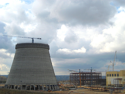 Строители градирни Нововоронежской АЭС-2 вышли на стометровую отметку