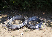 Пьяному электрический ток по колено