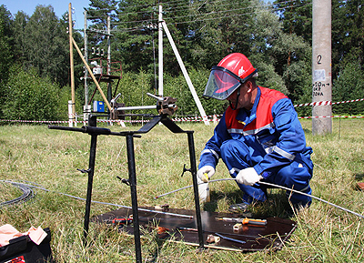 В «Сергачских электрических сетях» за неделю заменили16 опор ЛЭП