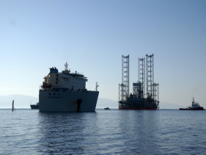 Новая украинская СПБУ «Незалежність» отправилась в Черное море через пролив Босфор