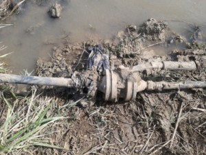 «Черномортранснефть» ликвидировала криминальную врезку в магистральный нефтепровод «Грозный-Баку»