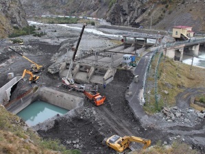 Эзминская ГЭС остановлена до 1 апреля 2016 года на период реконструкции головного узла