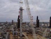 На Куйбышевском НПЗ смонтировали крупнотоннажное оборудование