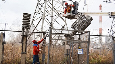 Энергетики Кузбасса вернули свет в дома 24 000 сибиряков после ночного урагана в Кемеровской области