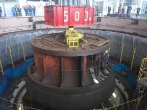 Красноярская ГЭС демонтировала рабочее колесо гидроагрегата №5