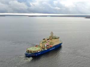 Ледокол «Виктор Черномырдин» вернулся на Балтийский завод после испытаний в море