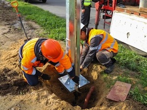 Ленсвет реконструирует наружное освещение на Белорусской улице