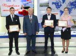 Школьники Зеленогорска награждены именной стипендией генерального директора ЭХЗ