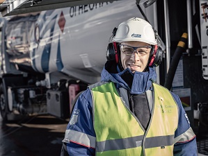 «Газпромнефть-Аэро» обеспечит заправку самолетов «в крыло» в новом аэропорту Тобольска