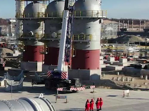 На Амурском ГХК смонтированы входные сепараторы пирогаза весом 67 тонн