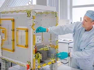 Ростех поставил лампу бегущей волны для нового спутника интернет-связи