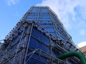 Череповецкий металлургический комбинат обновляет башенные градирни