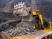 На угольном разрезе «Березовский» оснастили  гидравлический экскаватор системой аварийной остановки