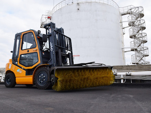 На угольный разрез «Березовский» поступил новый вилочный погрузчик