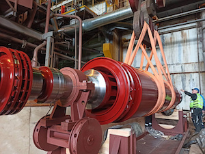 На Киришской ГРЭС завели ротор в статор генератора в рамках модернизации ТЭЦ