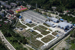 На двух подстанциях в Сочи установлено новое оборудование для борьбы с гололедом