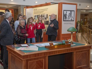 При поддержке Курской АЭС в Курчатове открылась выставка «Творцы атомного века: Ефим Павлович Славский»
