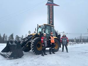 «Колмар» приобрел новый экскаватор-погрузчик для нужд поверхностного комплекса ГОК «Денисовский»