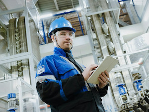 «Газпромнефть-СМ» запустила производство современных синтетических присадок