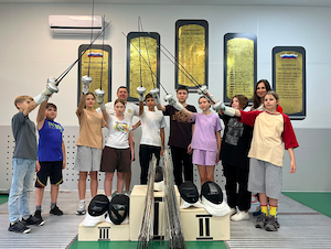 Новосибирская ГЭС помогла обновить арсенал фехтовального клуба