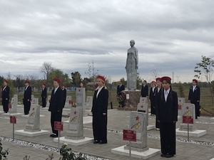 Новый Вечный огонь зажжен в станице Темижбекской Краснодарского края