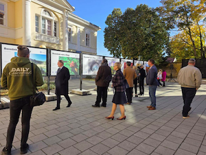 В венгерском городе Калоча открылась выставка «Свет внутри нас»