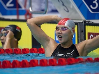 Китайская пловчиха установила три мировых рекорда за два дня