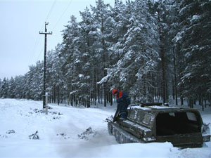 128 специалистов «Комиэнерго» ликвидируют последствия налипания снега