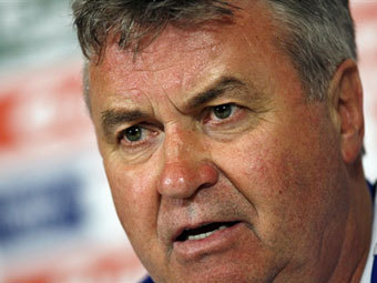 Хиддинк пожаловался на судейство в матче со Словенией