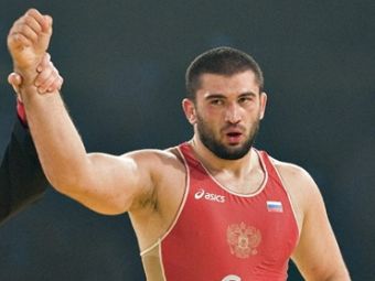 Франция отказалась выдать визы борцам сборной России