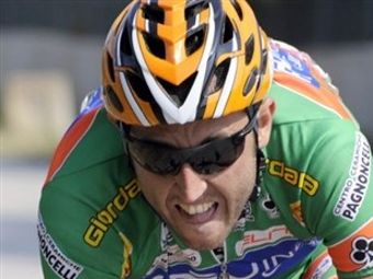 Велогонщик наказан за распространение допинга