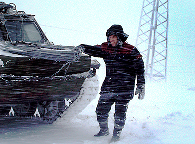 Энергетики «Колэнерго» восстанавливают энергоснабжение после шторма