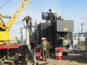 «Северэлектро» установило более мощный трансформатор на ПС Стрельниковой
