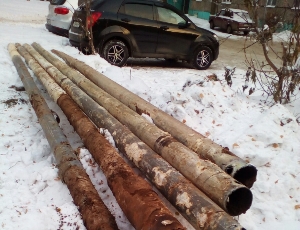 Возле школы №42 в Ижевске теплоснабжающая компания в срочном порядке заменила 150 метров изношенных труб ГВС
