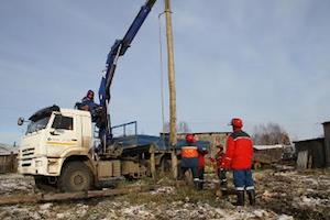 «Комиэнерго» обновило ЛЭП в старинном селе Усть-Вымь